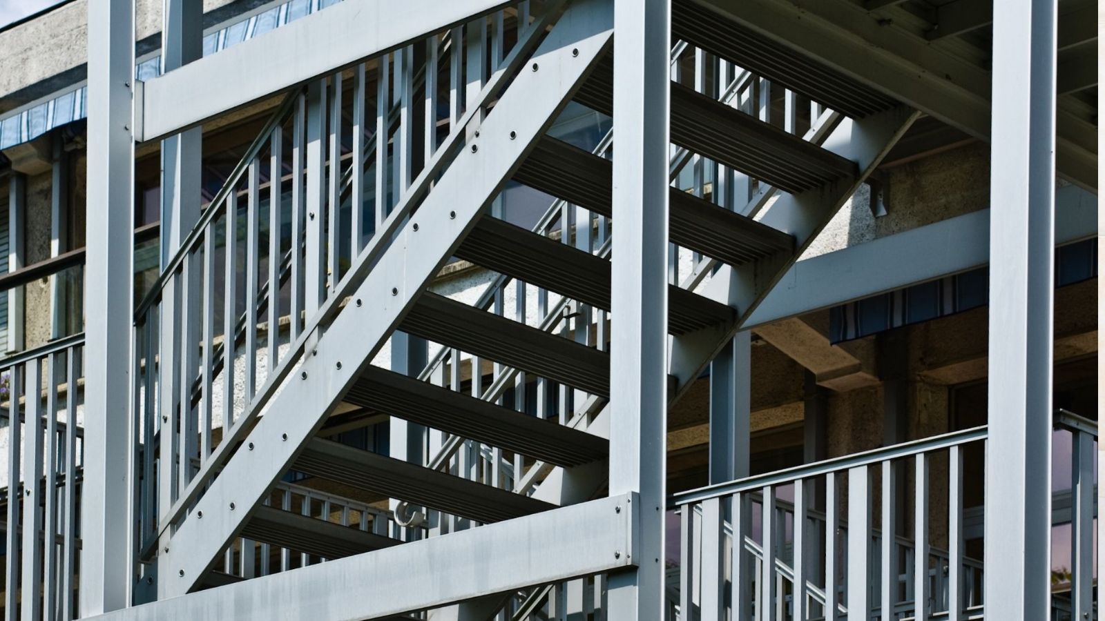 İzmir Demir Merdiven